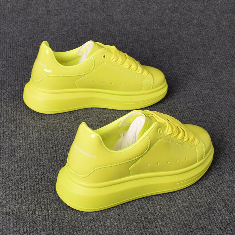 2025 Lacquered White Casual Sh - огляд і ціна Casual Sneakers Men