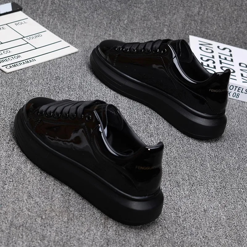 2025 Lacquered White Casual Sh - огляд і ціна Casual Sneakers Men
